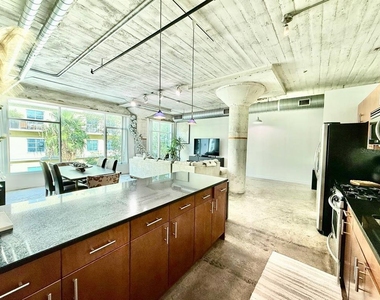 101 N 12th Street - Photo Thumbnail 37