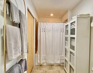 101 N 12th Street - Photo Thumbnail 17