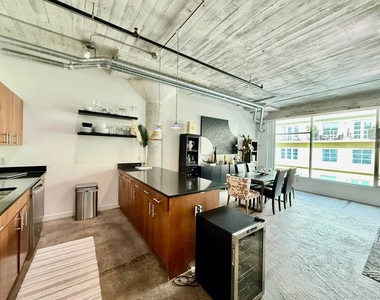 101 N 12th Street - Photo Thumbnail 36