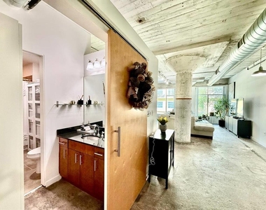 101 N 12th Street - Photo Thumbnail 14