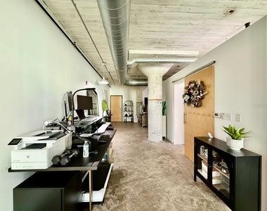 101 N 12th Street - Photo Thumbnail 20