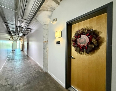 101 N 12th Street - Photo Thumbnail 3