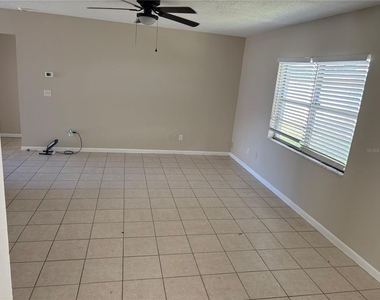 8331 Paddlewheel Street - Photo Thumbnail 11