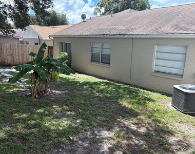 8331 Paddlewheel Street - Photo Thumbnail 9
