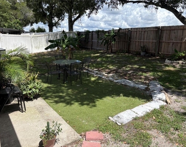 8331 Paddlewheel Street - Photo Thumbnail 8