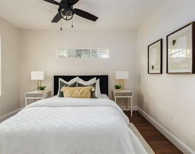 1008 E Norfolk Street - Photo Thumbnail 22