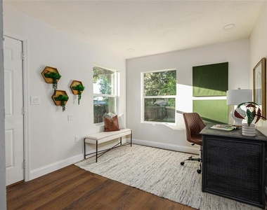 1008 E Norfolk Street - Photo Thumbnail 19