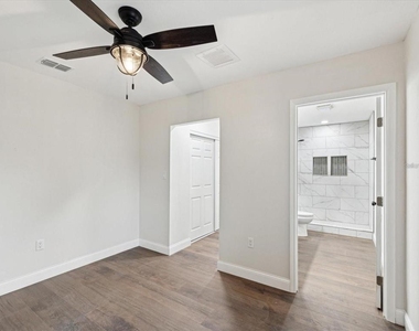 1008 E Norfolk Street - Photo Thumbnail 23