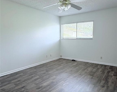 8608 Lake Isle Drive - Photo Thumbnail 8
