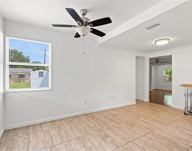 7660 54th Street N - Photo Thumbnail 16