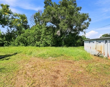 7660 54th Street N - Photo Thumbnail 27