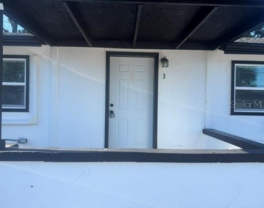 4605 N Hubert Avenue - Photo Thumbnail 1