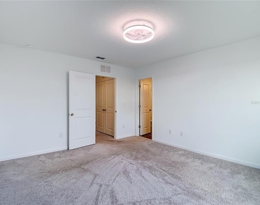 6206 Daerr Ridge Street - Photo Thumbnail 32