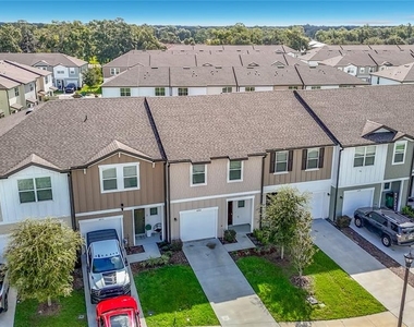 6206 Daerr Ridge Street - Photo Thumbnail 9