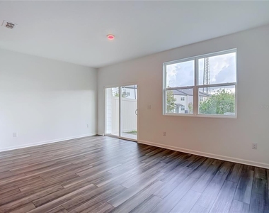 6206 Daerr Ridge Street - Photo Thumbnail 24