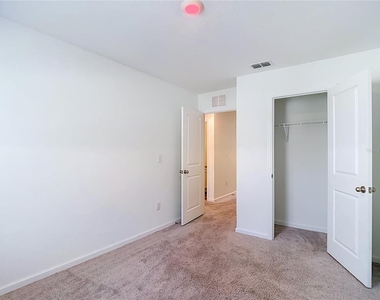 6206 Daerr Ridge Street - Photo Thumbnail 40