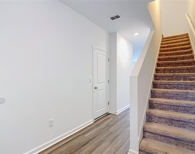 6206 Daerr Ridge Street - Photo Thumbnail 17