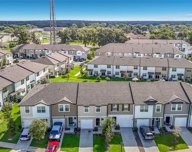 6206 Daerr Ridge Street - Photo Thumbnail 8