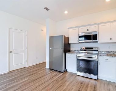 6206 Daerr Ridge Street - Photo Thumbnail 20