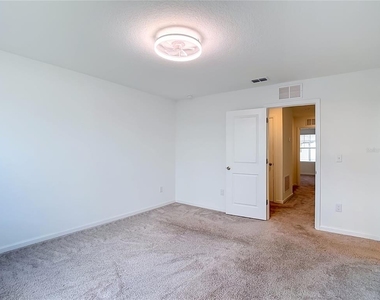 6206 Daerr Ridge Street - Photo Thumbnail 31