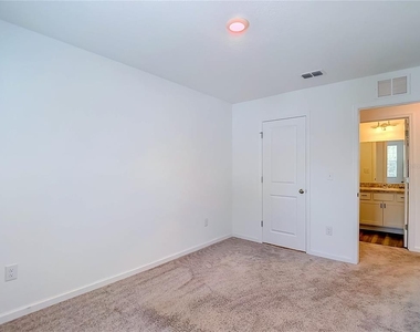 6206 Daerr Ridge Street - Photo Thumbnail 45