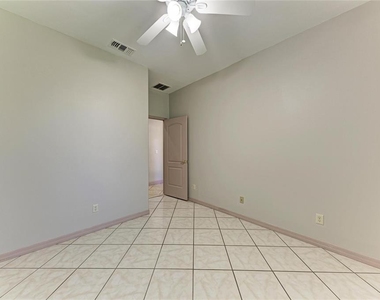 3190 Bay City Terrace - Photo Thumbnail 30