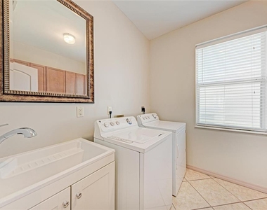3190 Bay City Terrace - Photo Thumbnail 31