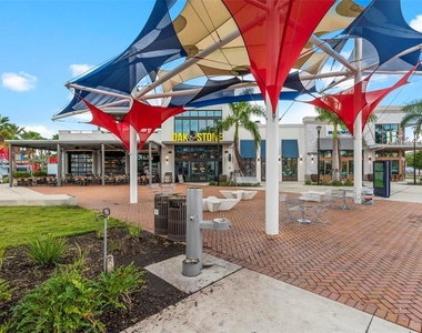 3190 Bay City Terrace - Photo Thumbnail 63