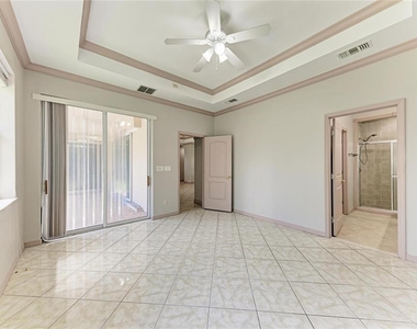 3190 Bay City Terrace - Photo Thumbnail 18