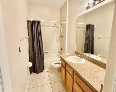 4004 Langdrum Drive - Photo Thumbnail 5