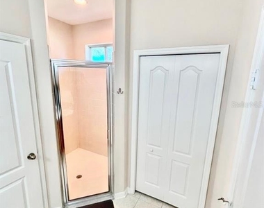 4004 Langdrum Drive - Photo Thumbnail 11