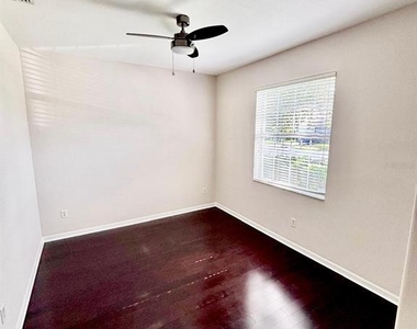 4004 Langdrum Drive - Photo Thumbnail 7