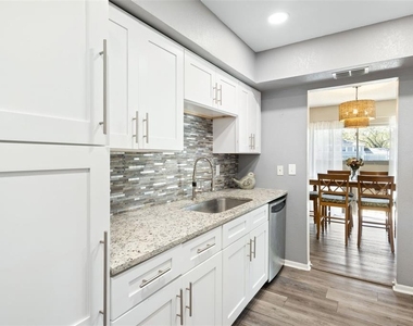 6305 Morningmist Court - Photo Thumbnail 19