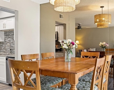6305 Morningmist Court - Photo Thumbnail 18