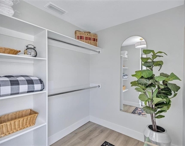 4836 Snook Drive Se - Photo Thumbnail 17