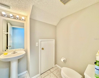 10823 Brickside Court - Photo Thumbnail 6