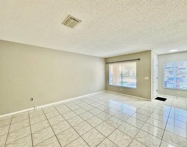 10823 Brickside Court - Photo Thumbnail 3