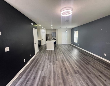 4806 Chatterton Way - Photo Thumbnail 13