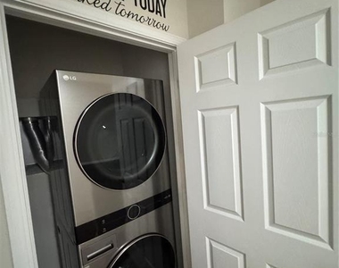 4806 Chatterton Way - Photo Thumbnail 24