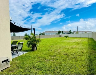 8358 Hardy Bay Loop - Photo Thumbnail 17