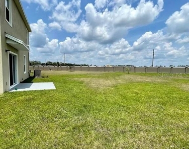 8358 Hardy Bay Loop - Photo Thumbnail 19