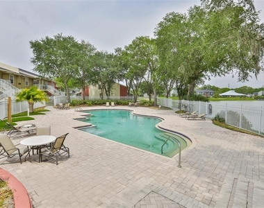 215 Lake Brook Circle - Photo Thumbnail 15
