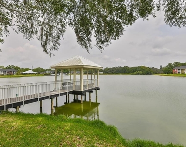 215 Lake Brook Circle - Photo Thumbnail 14