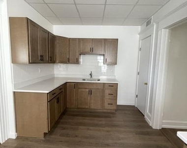 1245 Wyoming Avenue - Photo Thumbnail 8