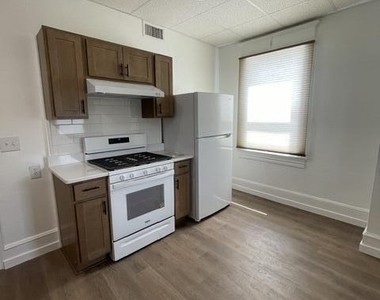 1245 Wyoming Avenue - Photo Thumbnail 7