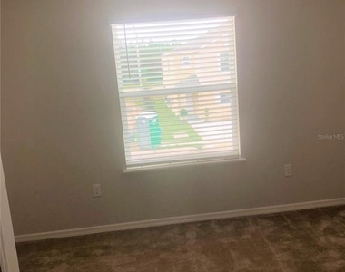 4776 Coral Castle Drive - Photo Thumbnail 8