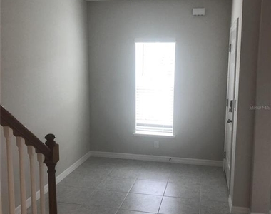 4776 Coral Castle Drive - Photo Thumbnail 5