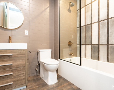 238 Pulaski St - Photo Thumbnail 7