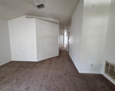 436 Danube Drive - Photo Thumbnail 16