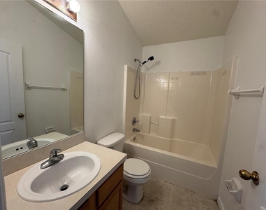 436 Danube Drive - Photo Thumbnail 7